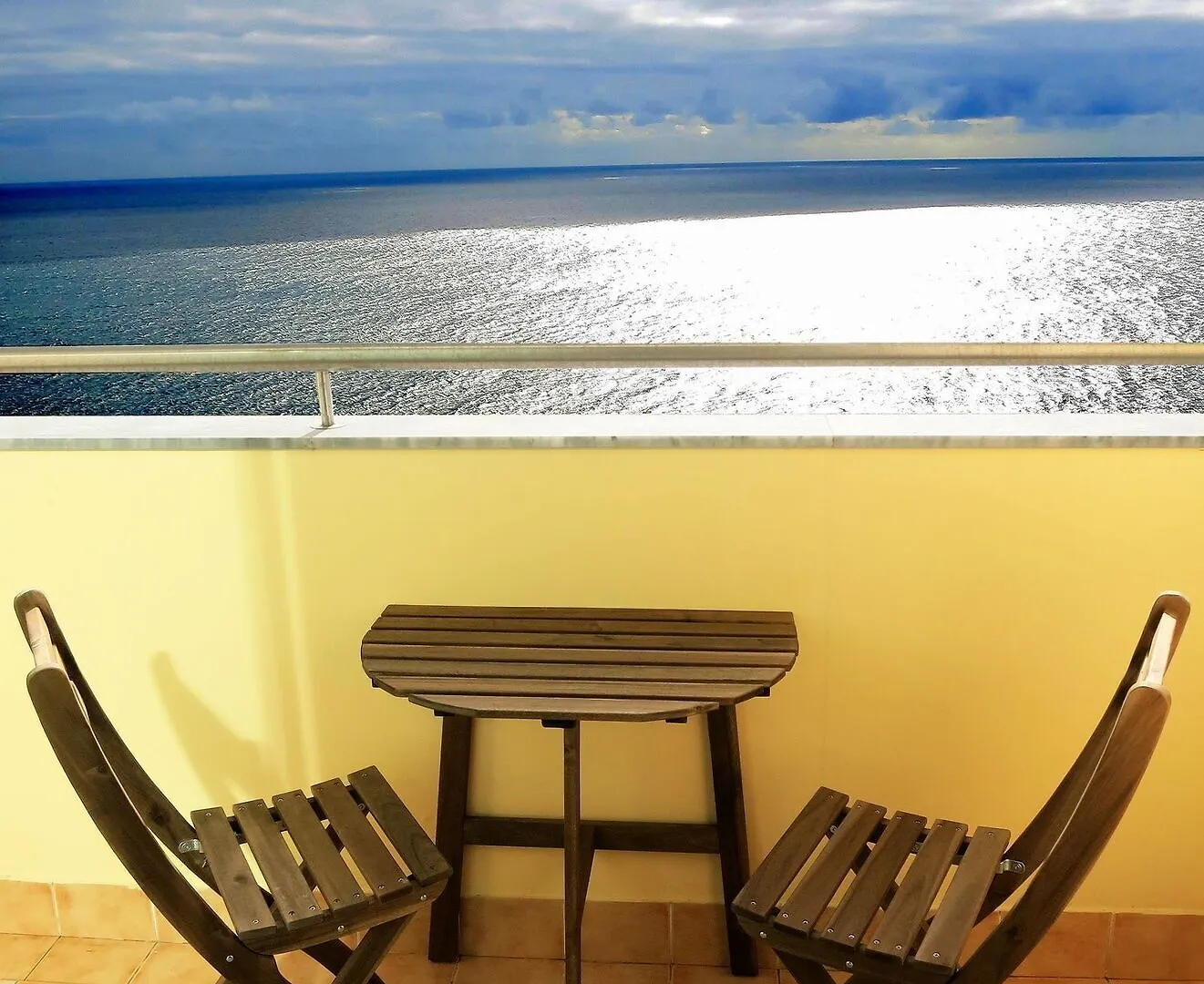 Apartament Finest Rentals - Beachfront Penthouse Funchal  Portugalia