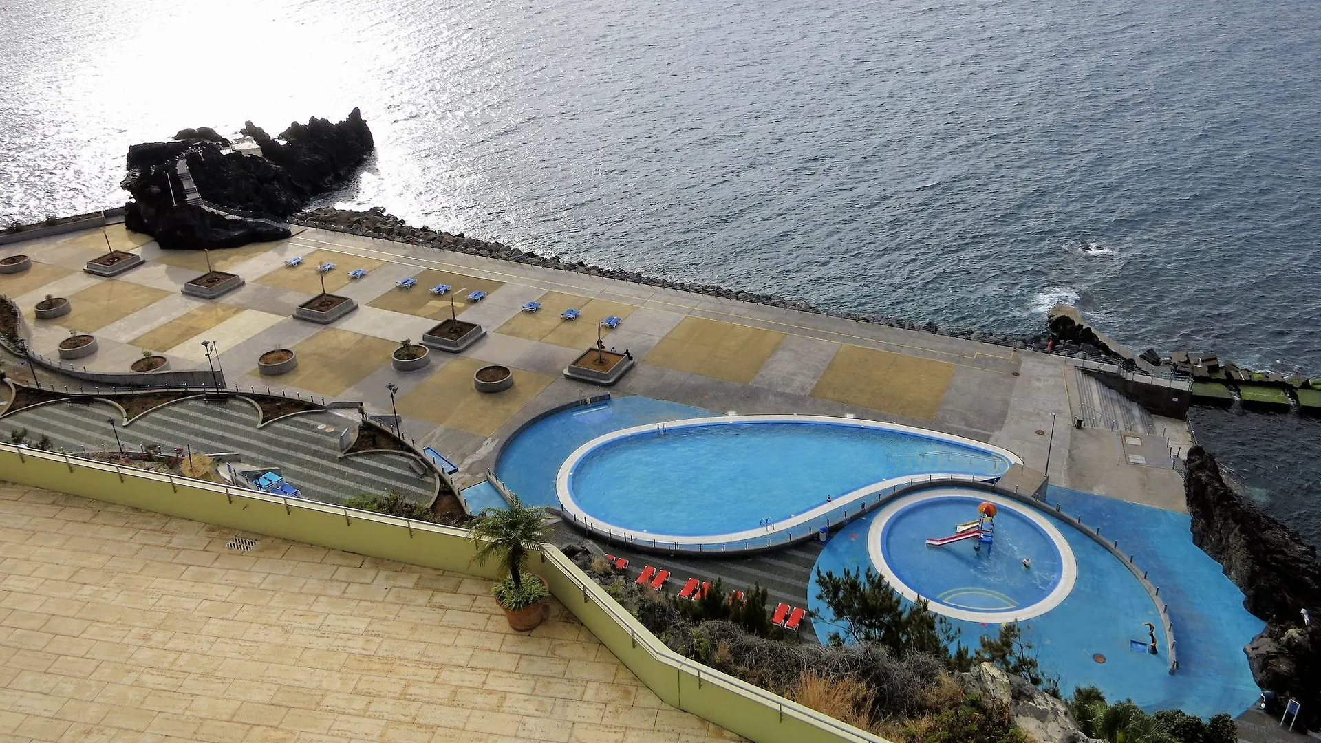 Apartament Finest Rentals - Beachfront Penthouse Funchal